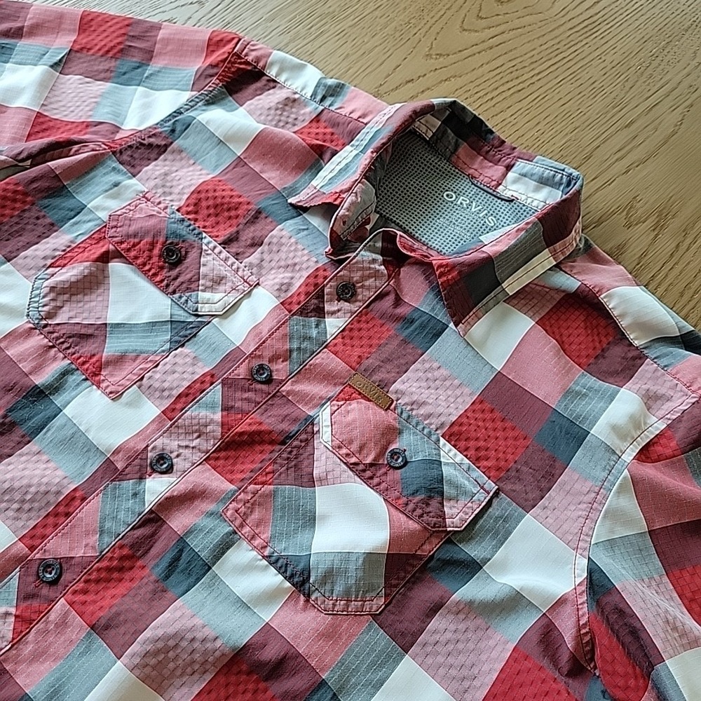 Orvis Tech Shirt Large Red Check Lightweight Pocket Button Up Short Sleeve Men's